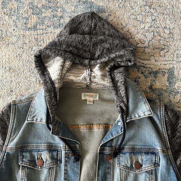 Jean Jacket - Picture 3 of 5